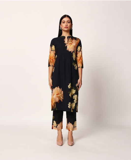 Yuri kurta set