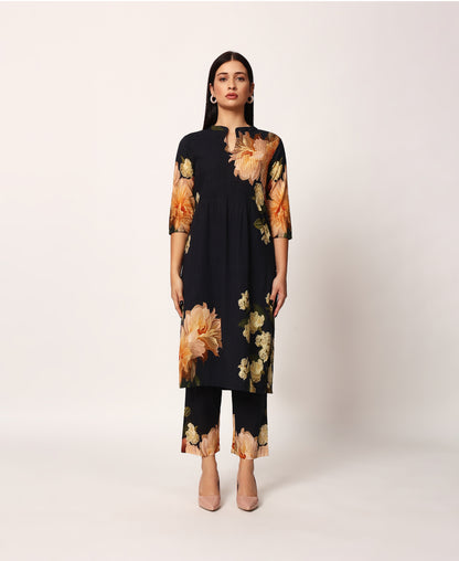 Yuri kurta set
