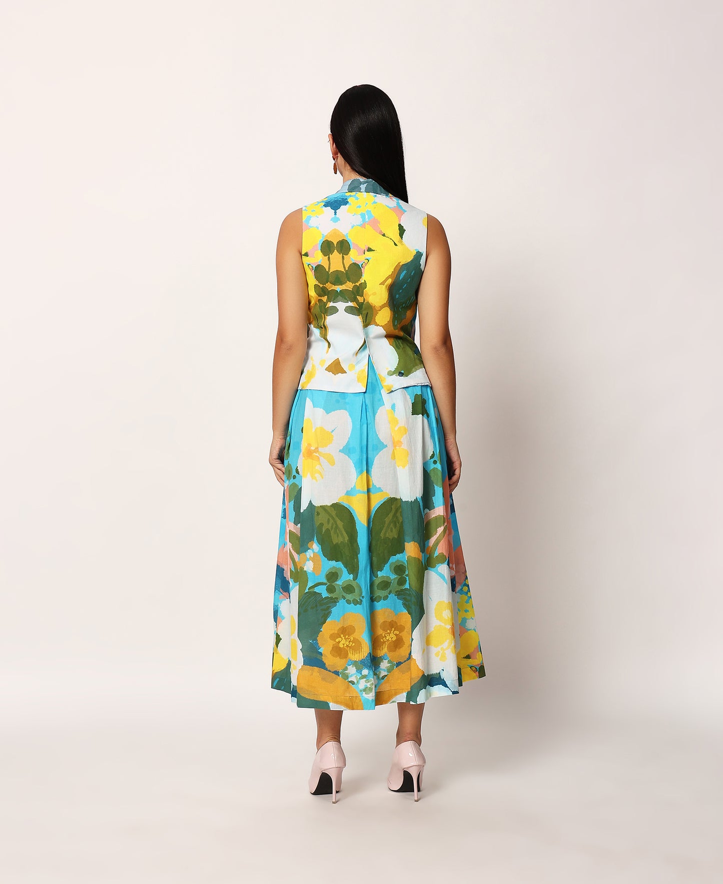 Kosumosu waistcoat and skirt set