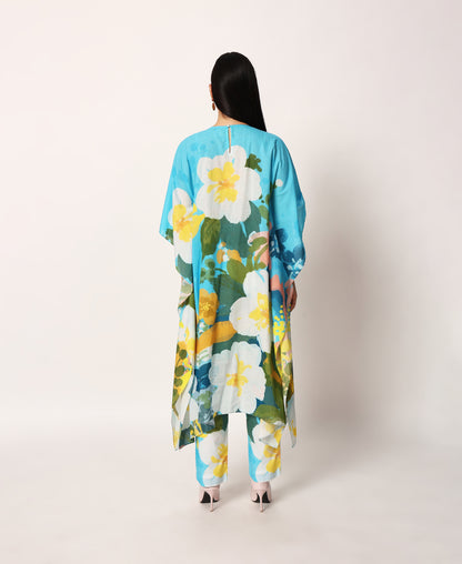 Kosumosu blue kaftaan set