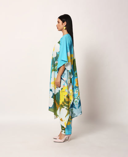Kosumosu blue kaftaan set