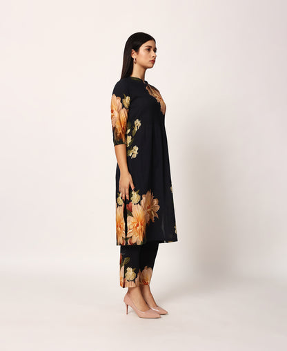 Yuri kurta set