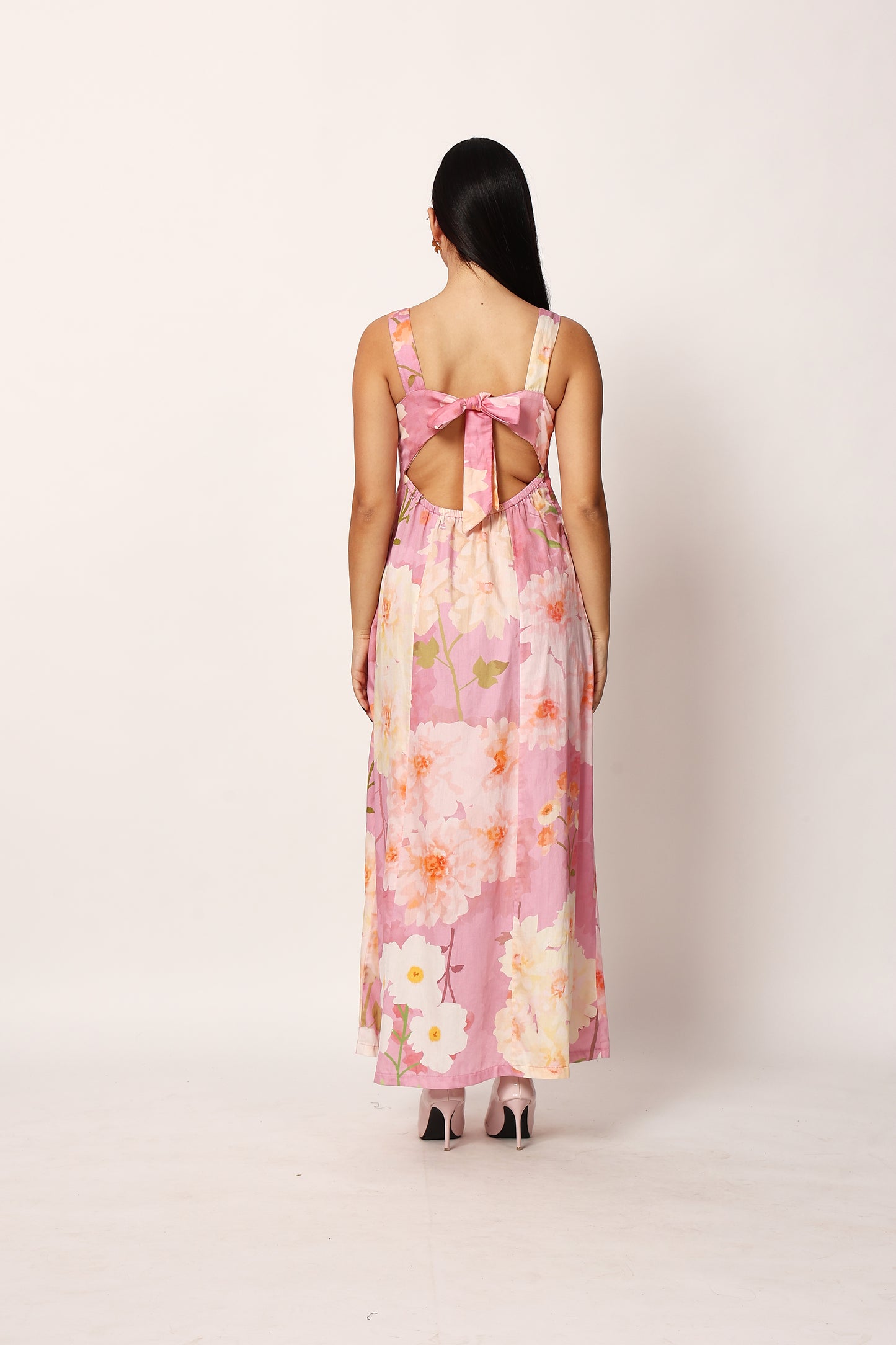 Pearl pink dress