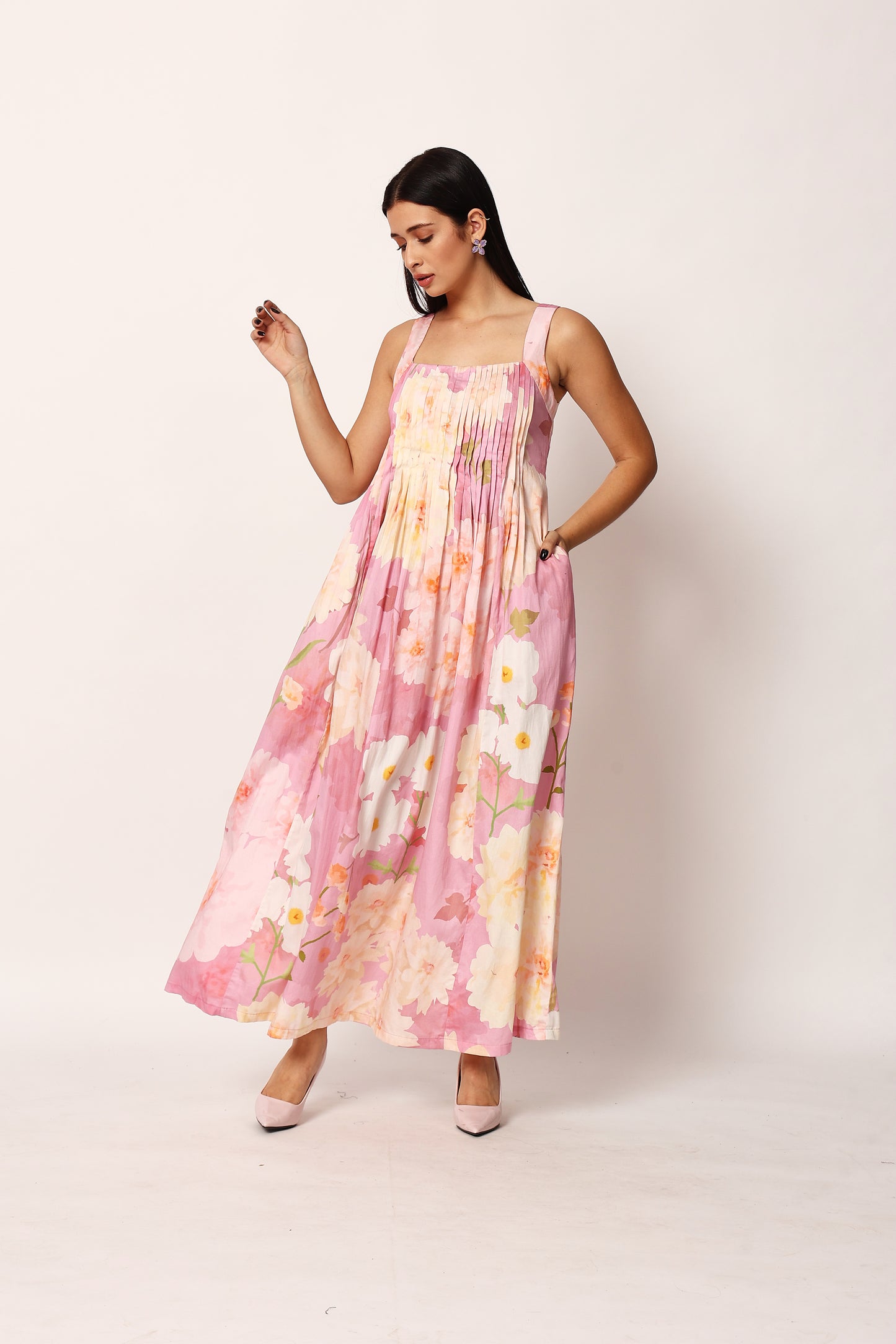 Pearl pink dress